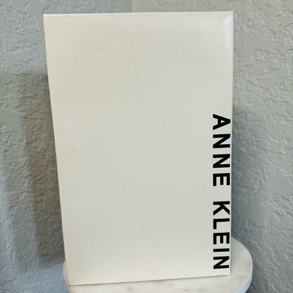 ANNE KLEIN Grazen Pointed Toe Pump Block Heel, Patent Leather Pink, 8.5, NWT - Picture 9 of 16